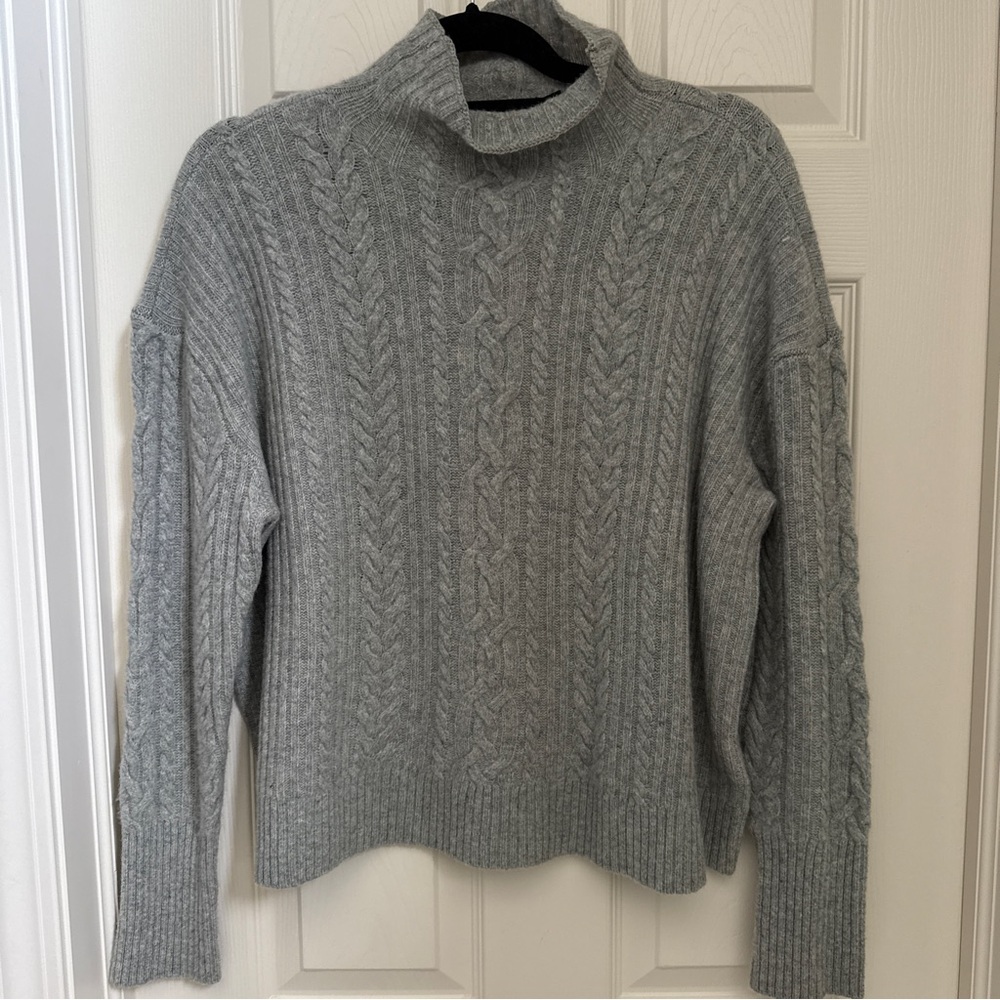 Ralph Lauren Gray Cashmere Blend Cable Knit Sweater Size Large